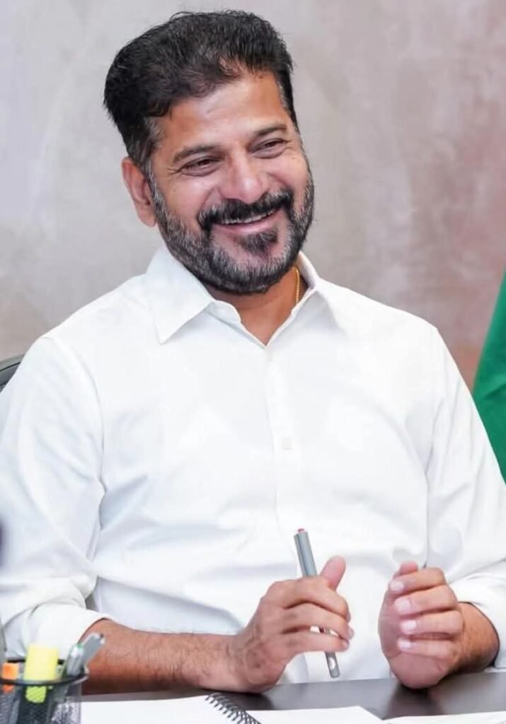 సీఎం రేవంత్ రెడ్డి విమానానికి తప్పిన ప్రమాదం: బెంగళూరుకు అత్యవసర డైవర్షన్, ముఖ్యమంత్రి సురక్షితం!