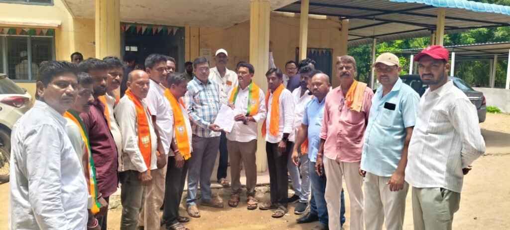 జమ్మికుంటలో ఇసుక రీచ్ ఏర్పాటు చేయాలి: తహసిల్దార్‌కు బిజెపి వినతి