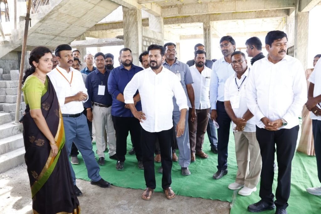 మద్దూరు అభివృద్ధి పనులపై సీఎం రేవంత్‌రెడ్డి సమీక్ష: వచ్చే మార్చి నాటికి డిగ్రీ కళాశాల భవనం పూర్తి చేయాలని ఆదేశం