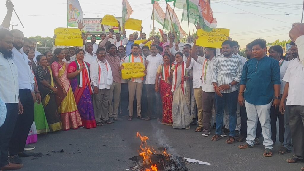 కౌశిక్ రెడ్డికి దమ్ముంటే రాజీనామా చేసి గెలవాలి: కాంగ్రెస్ నియోజకవర్గ ఇన్‌చార్జి వొడితల ప్రణవ్ సవాల్