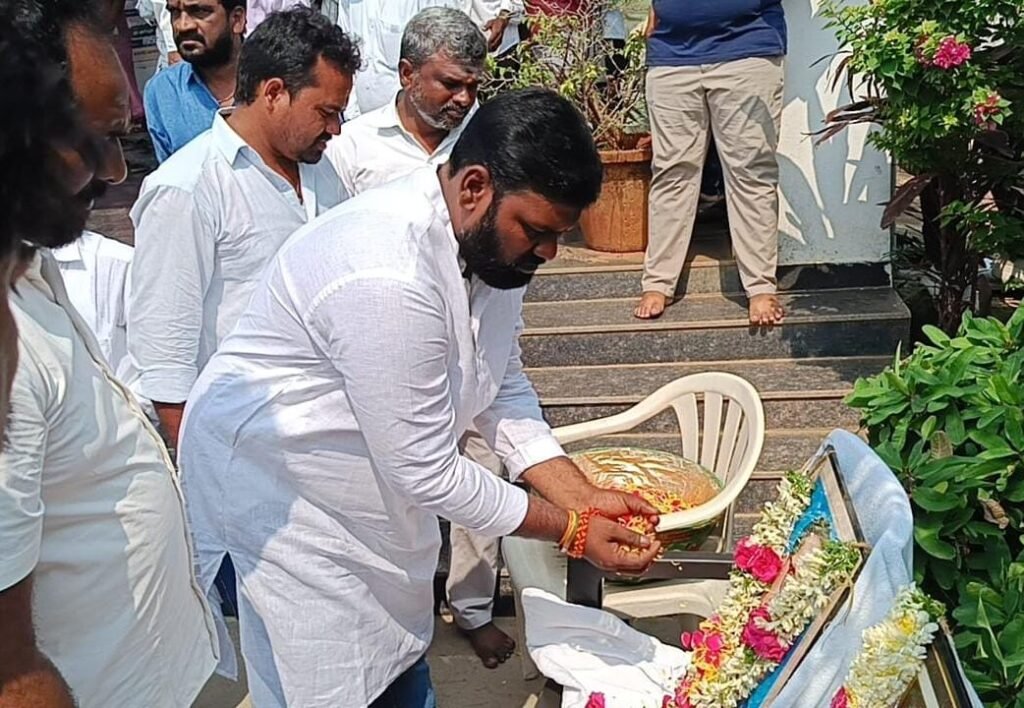 జమ్మికుంట మున్సిపల్ కార్యాలయంలో ఘనంగా ప్రజాపాలన దినోత్సవం