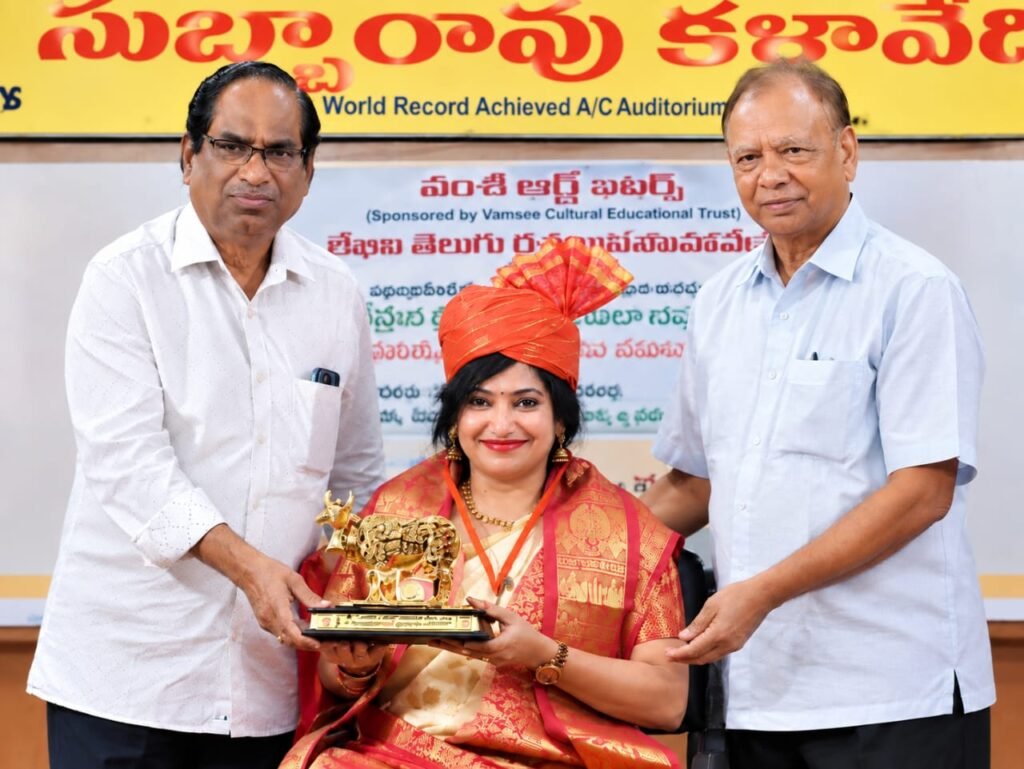 కామధేను పురస్కారం నా కళాసేవకు దక్కిన గుర్తింపు: నటి, దర్శకురాలు శ్రీజ సాదినేని