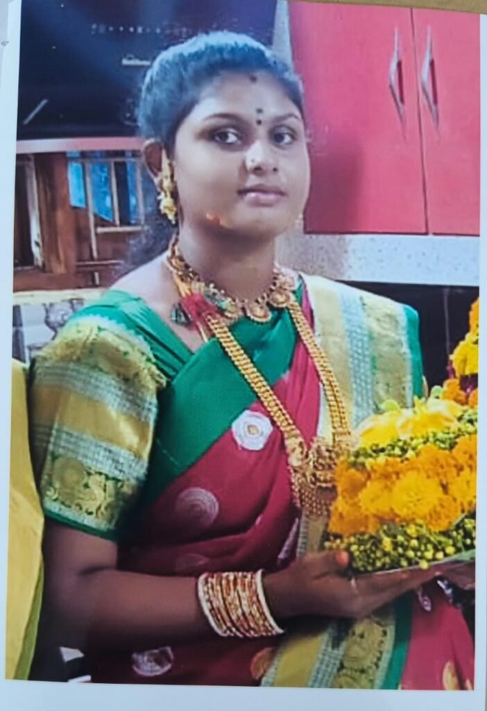 జమ్మికుంటలో నగదు, వెండితో భార్య అదృశ్యం: బాధితుడి ఫిర్యాదుతో మిస్సింగ్ కేసు నమోదు